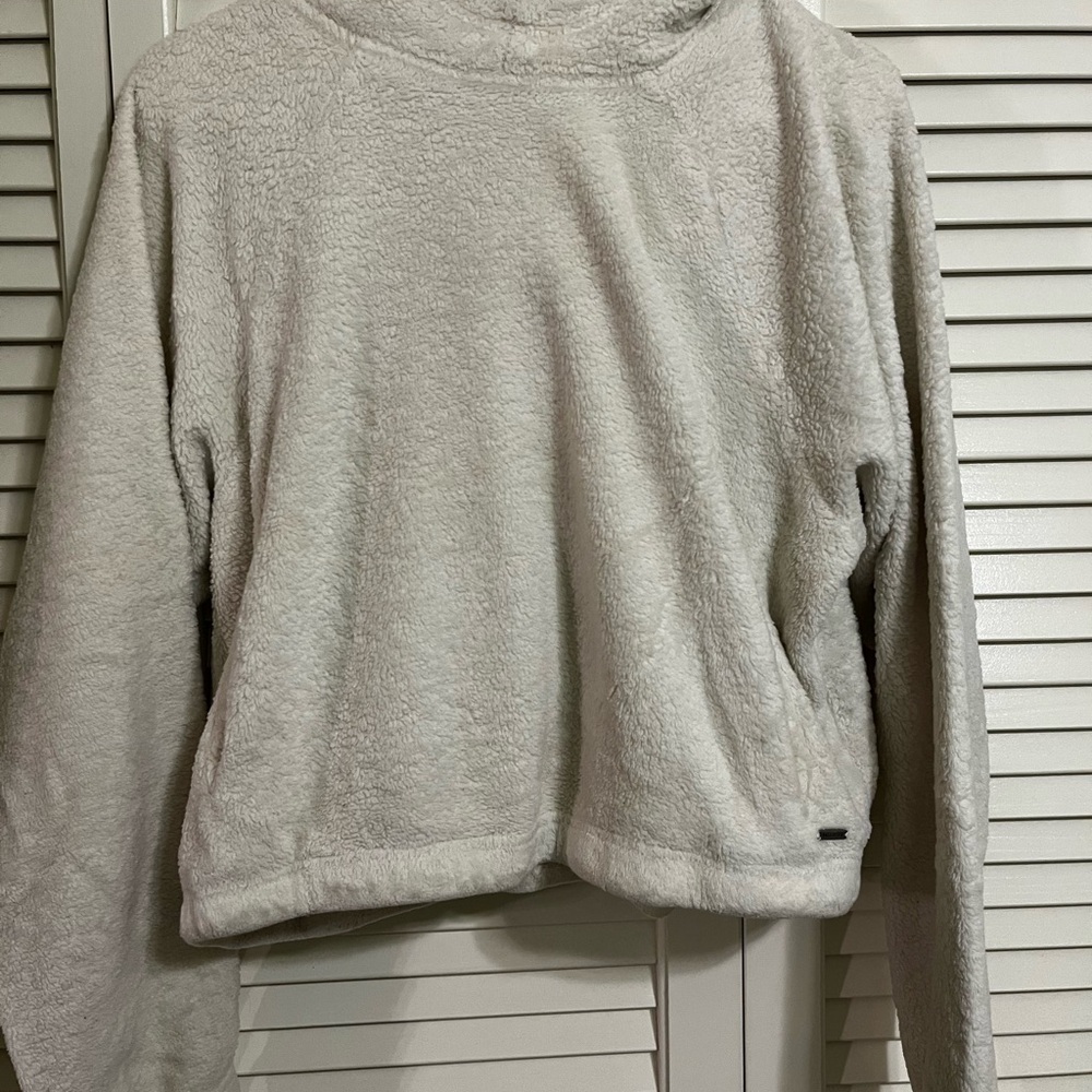 Hollister Plush Crewneck Sweater - Light Cream